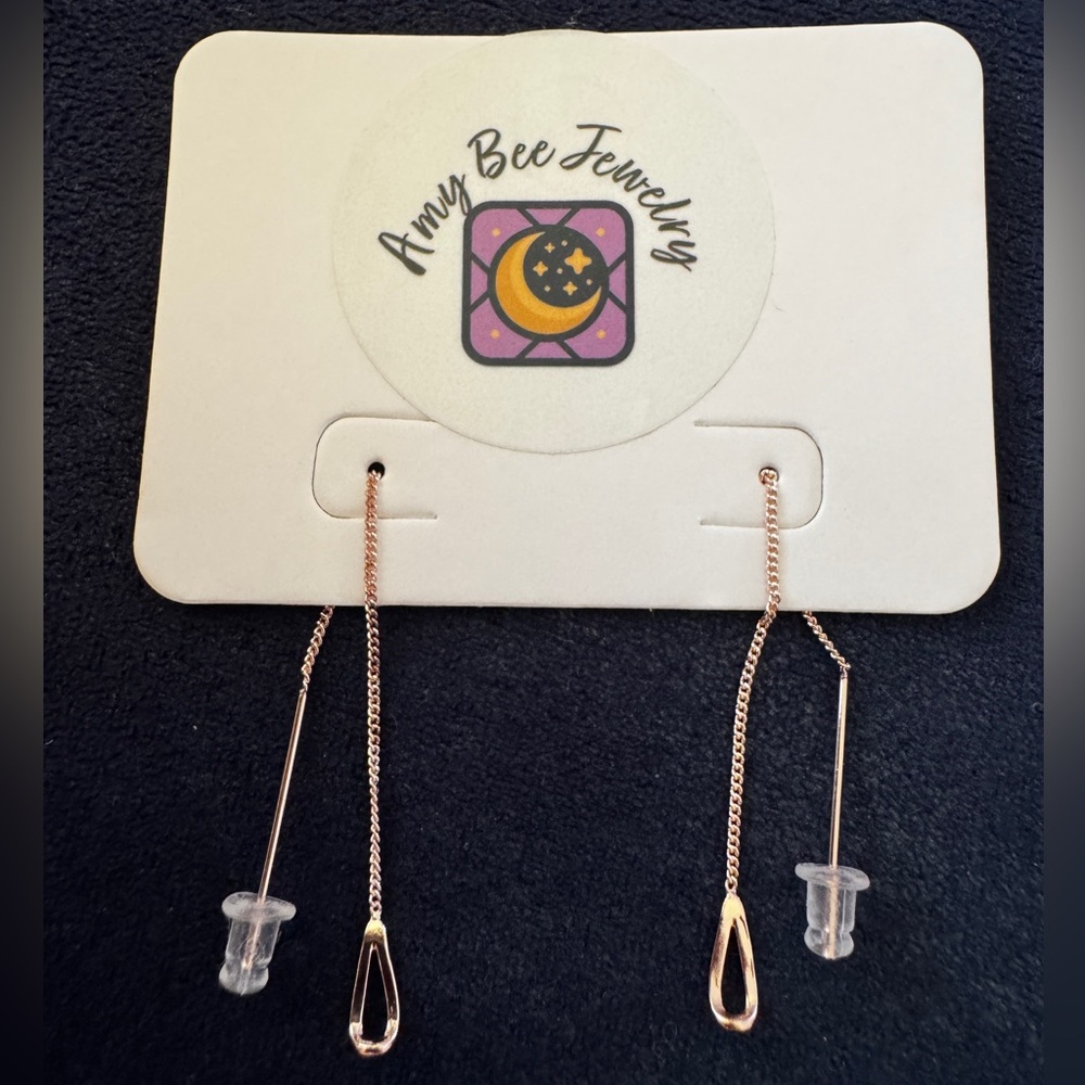 🐝 Amy Bee Gold Drop Earrings 🐝
